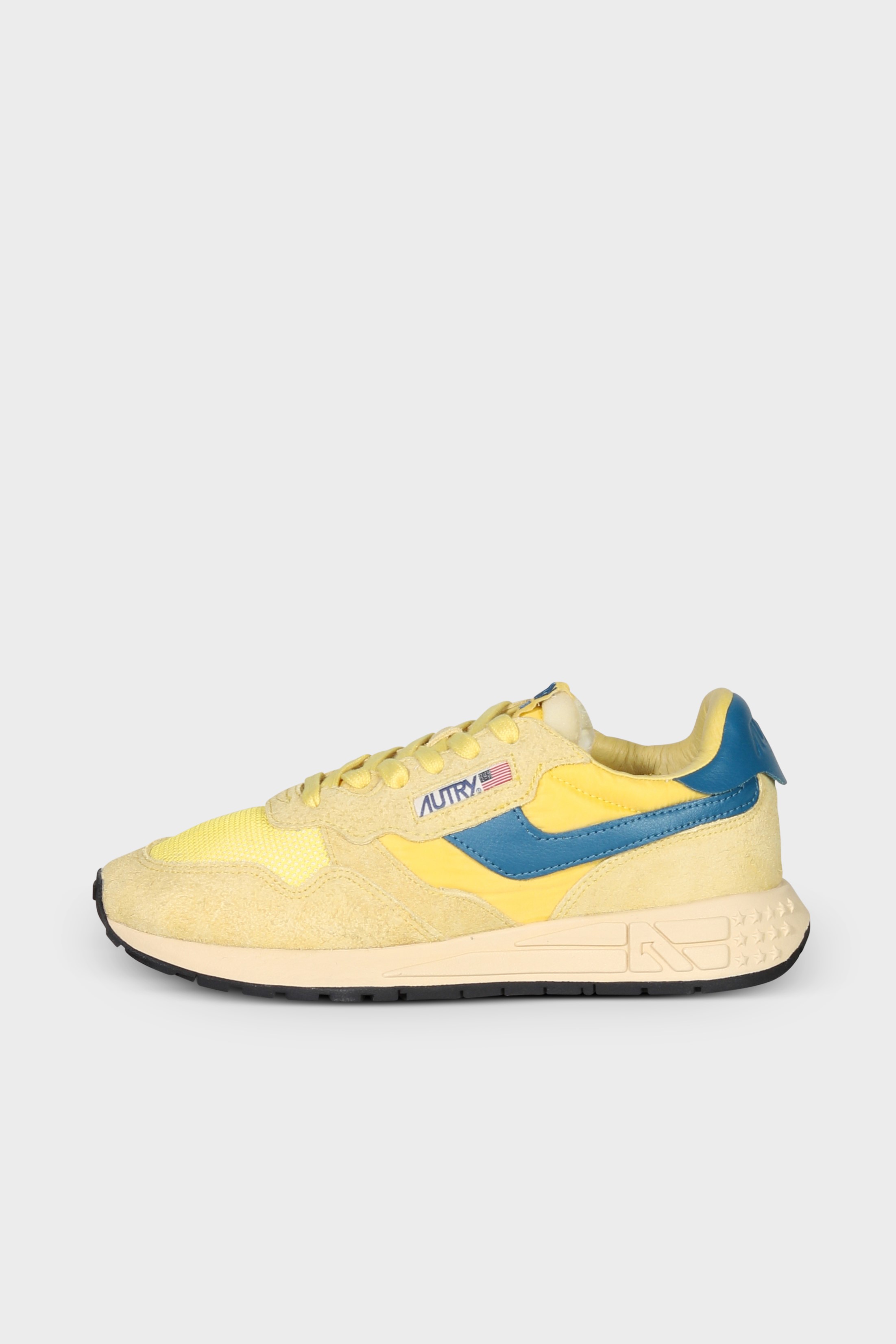 AUTRY ACTION SHOES Reelwind Low Sneaker in Yellow/Blue