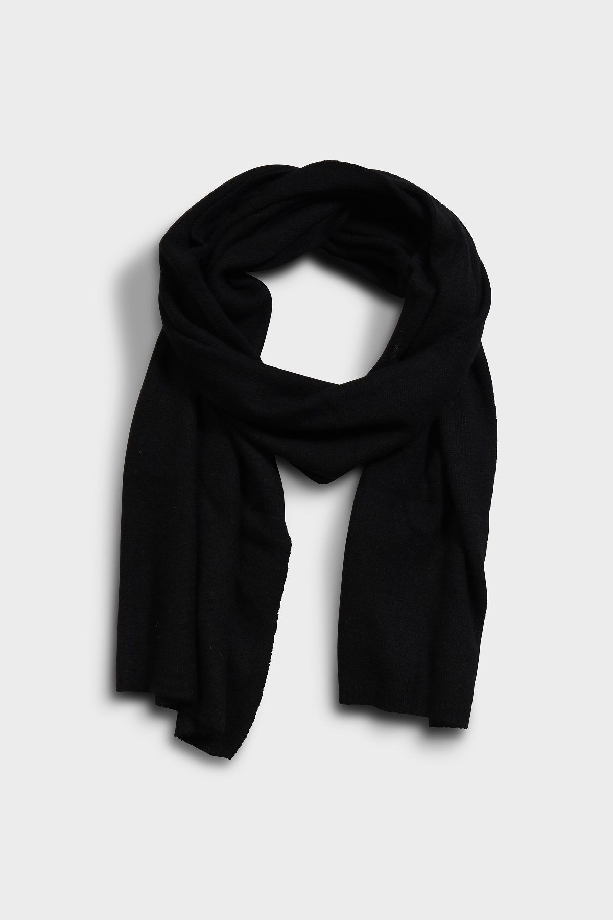 ABSOLUT CASHMERE Scarf in Black