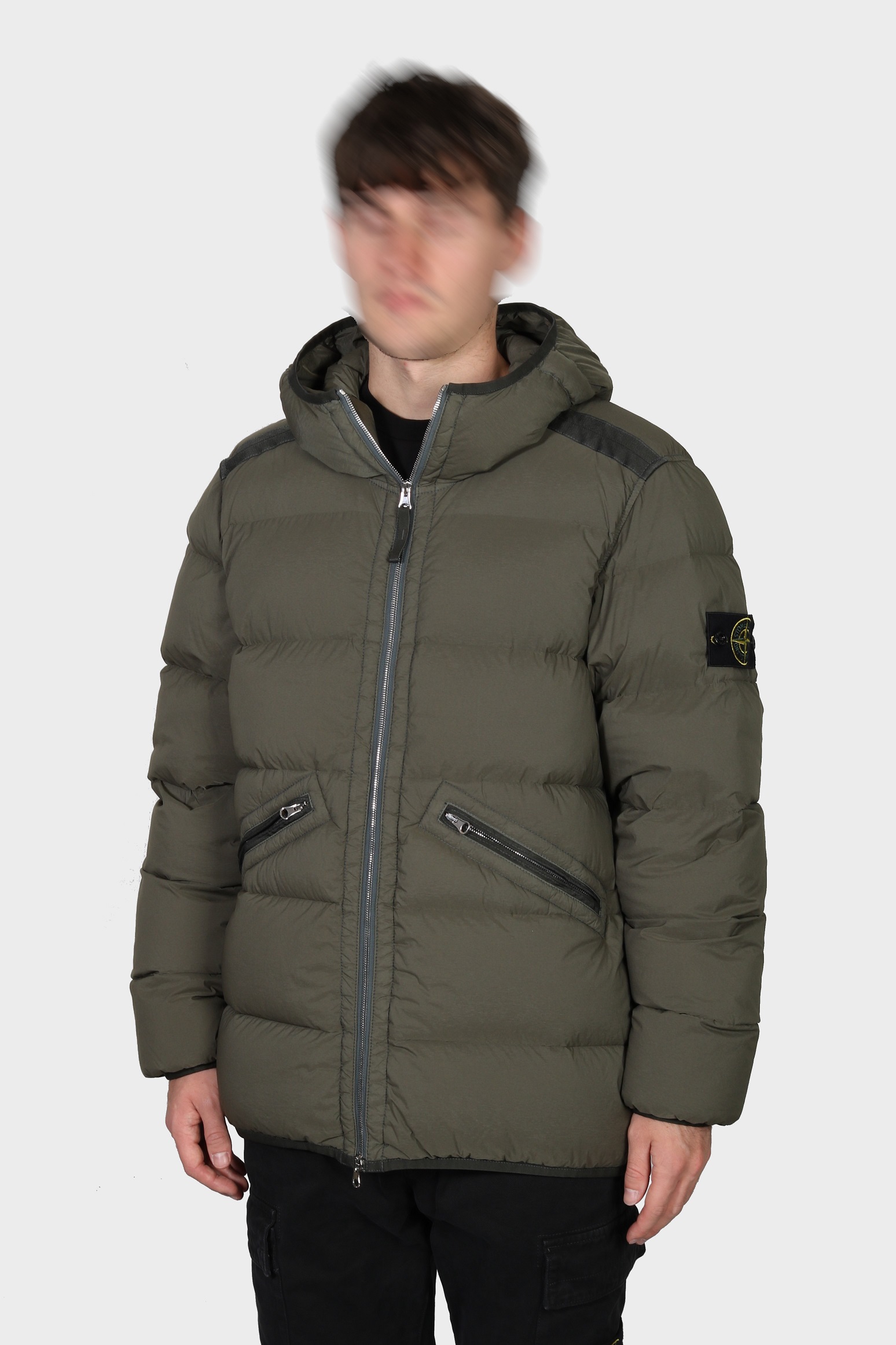 STONE ISLAND Seamless Tunnel Nylon Hooded Down Jacket in Olive