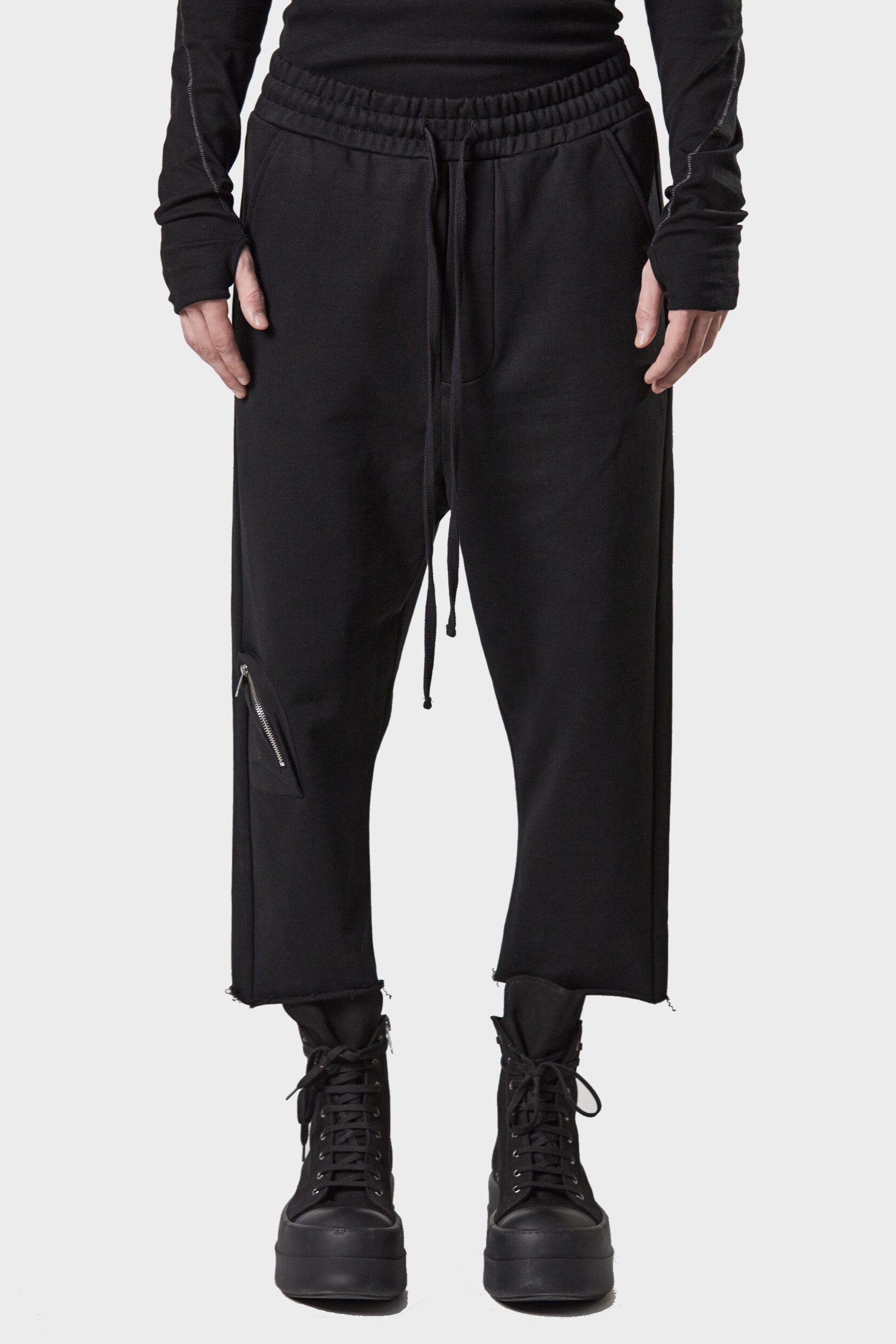 THOM KROM Low Crotch Sweatpant in Black