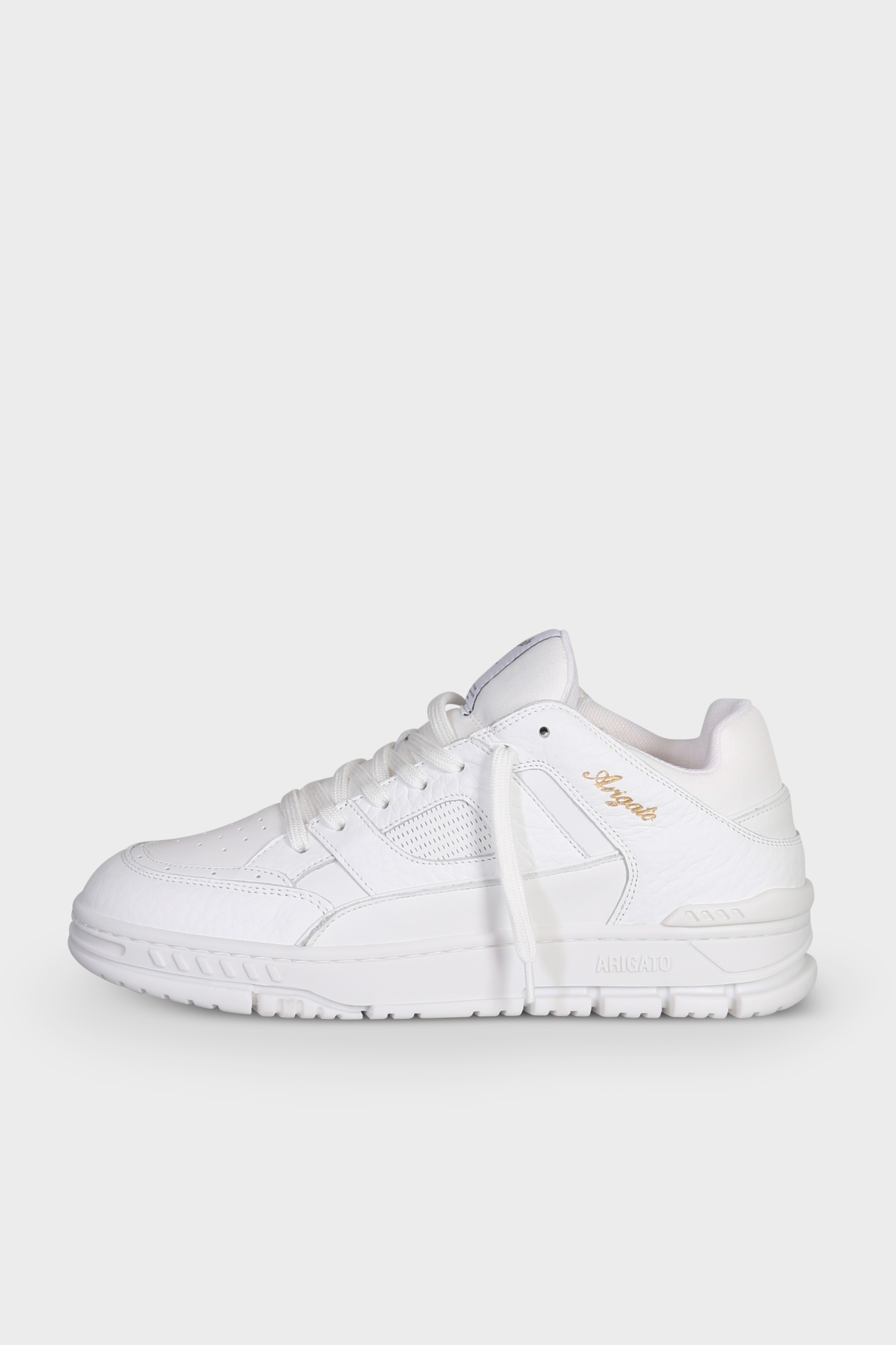 AXEL ARIGATO Area Lo Sneaker in White/White