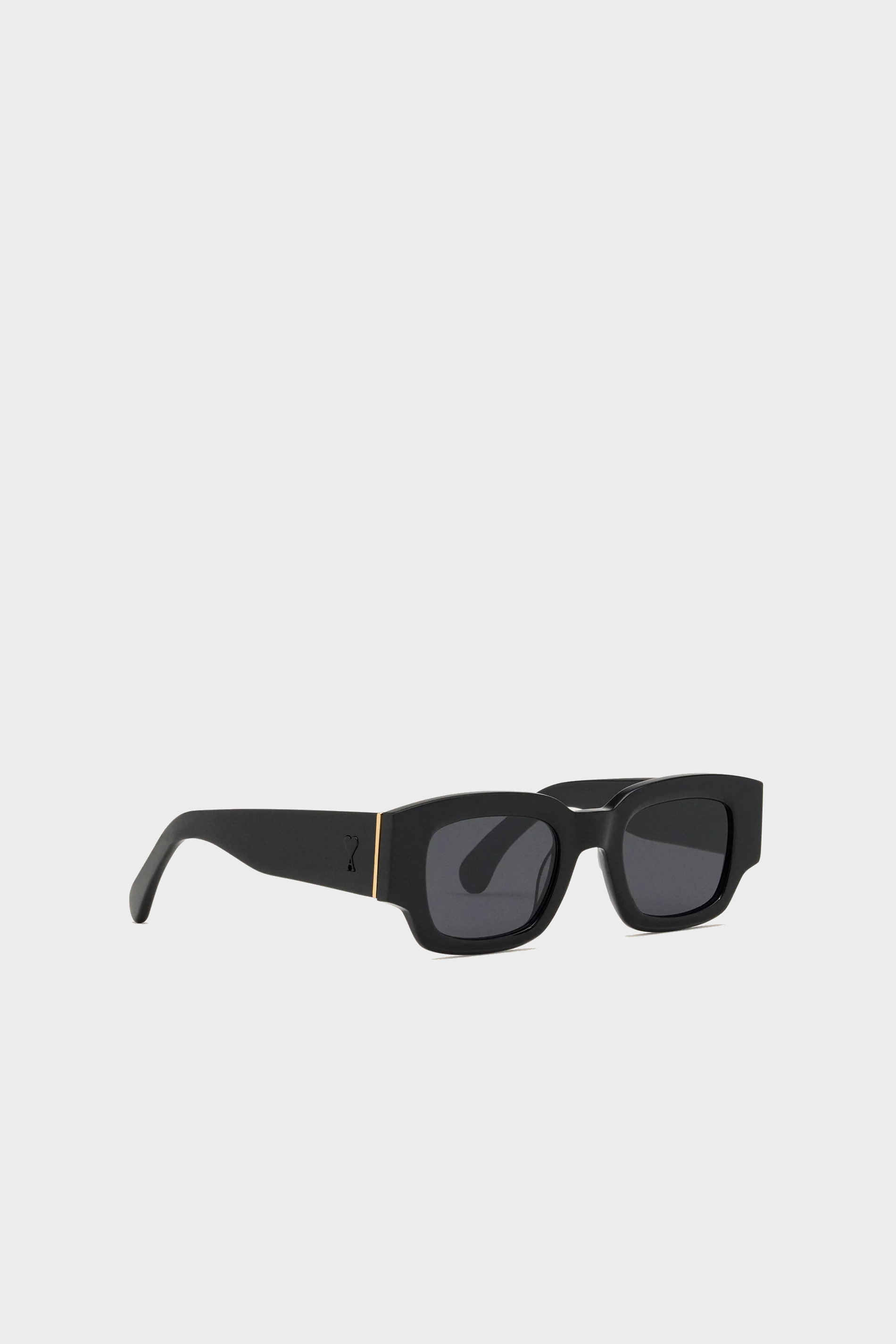 AMI PARIS de Coeur Classical Sunglasses in Black